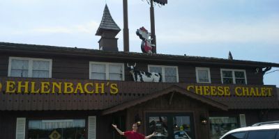 Front of Ehlenbachs Cheese Chalet